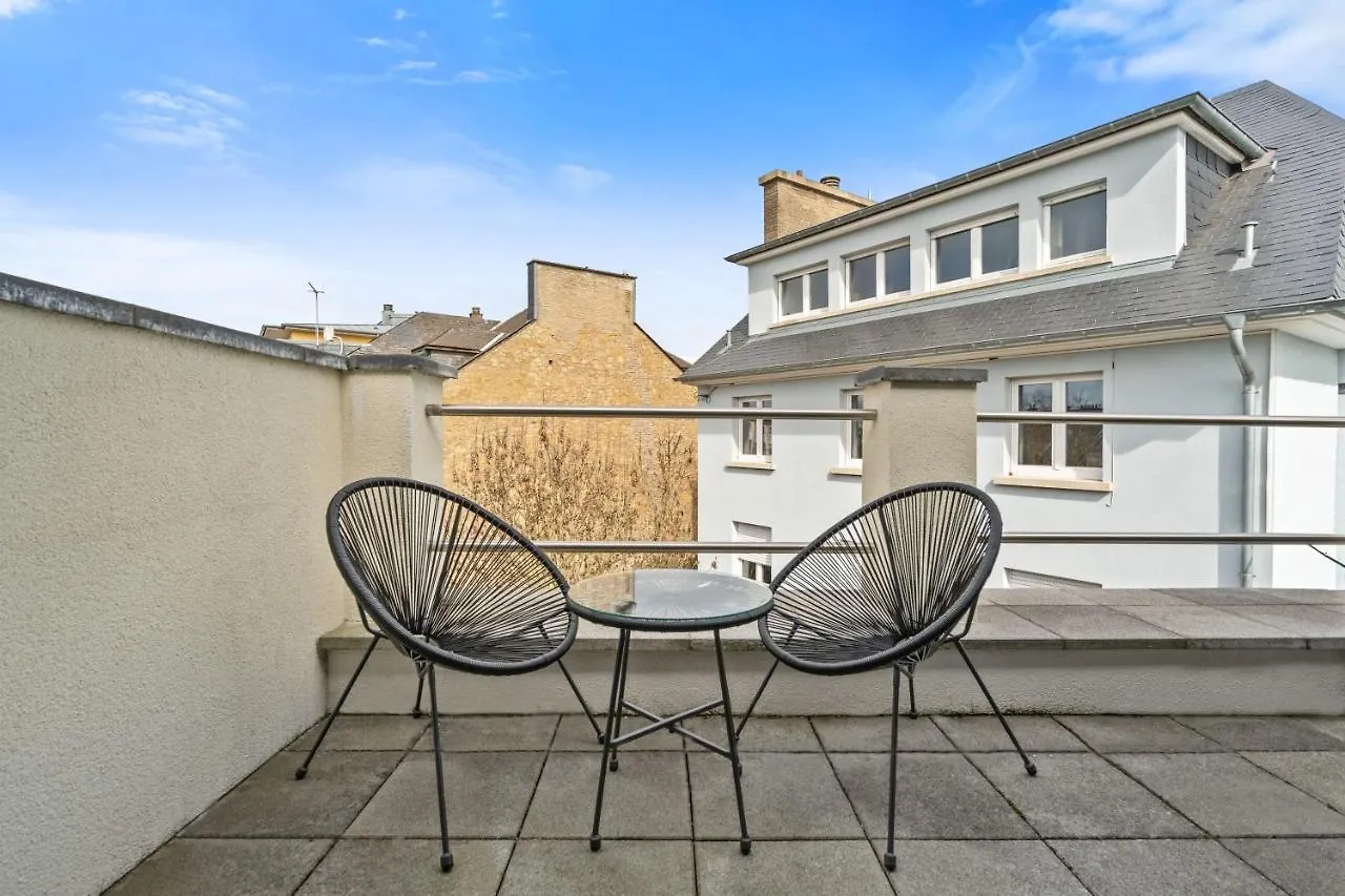 Luxury Escape With Jacuzzi Bathtub In Hollerich Id11 Apartment Luxembourg