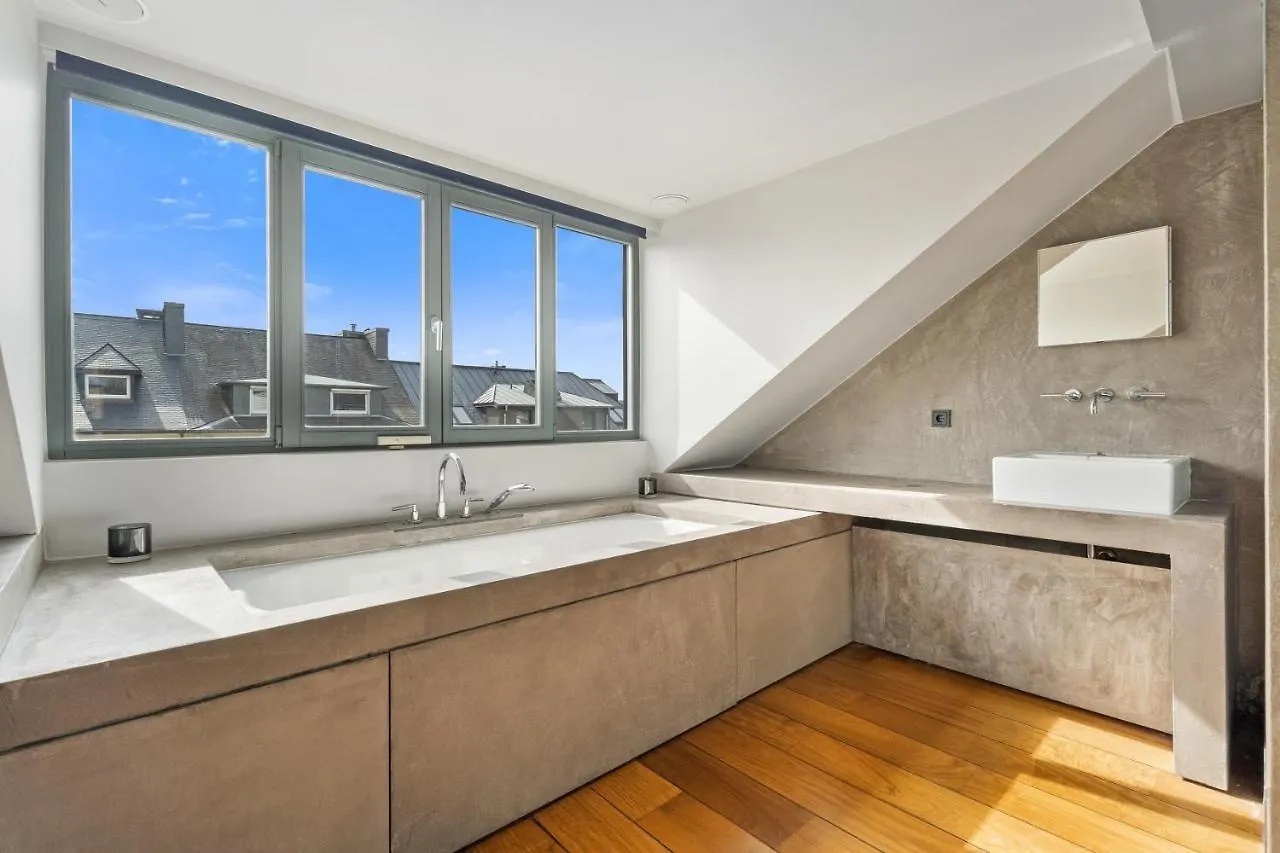 Apartmán Luxury Escape With Jacuzzi Bathtub In Hollerich Id11 Lucembursko 0*,